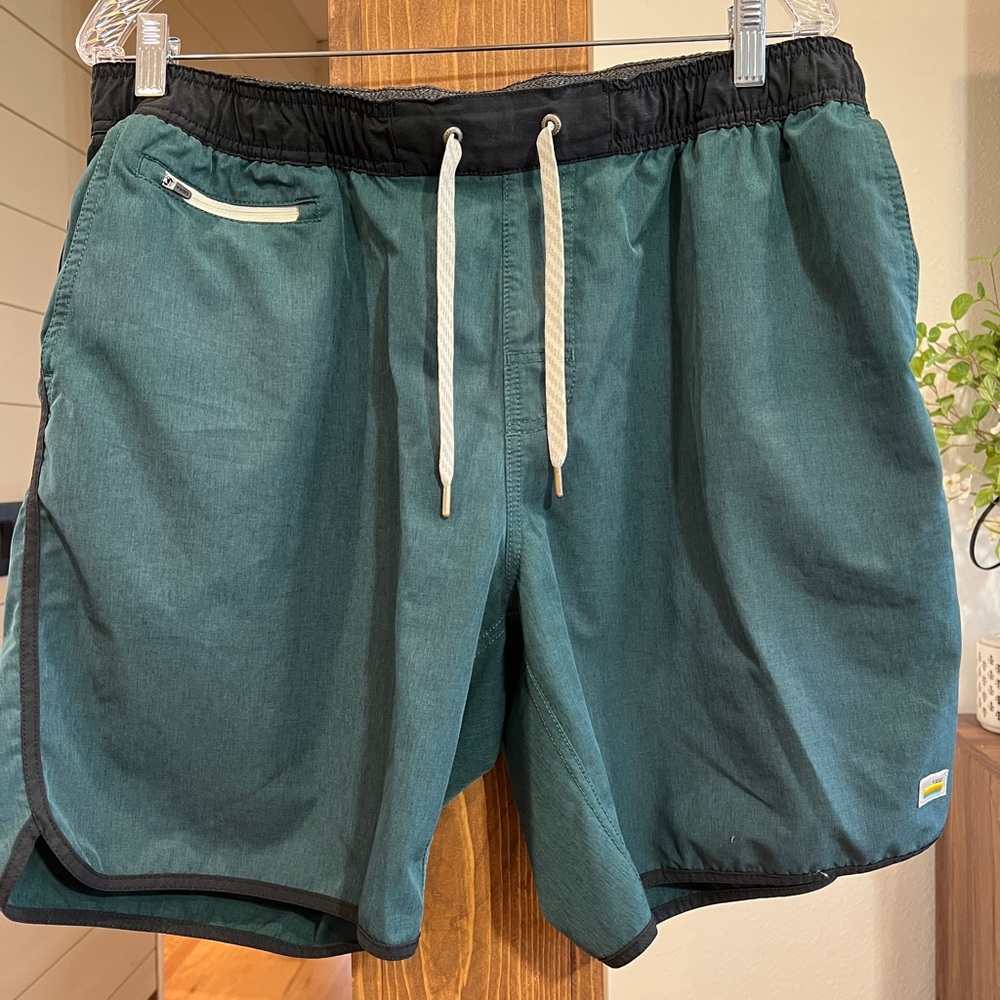 Banks Shorts - Men's 7.5" Inseam
Color: Teal/green
Size: XL